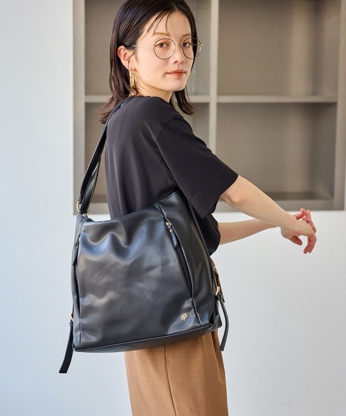 ROPE' PICNIC(ロペピクニック)の「2WAYリュック&ショルダーバッグ(ショルダーバッグ・レディース・ブラック/ブラウン/キナリ・FREE)」の2枚目の写真