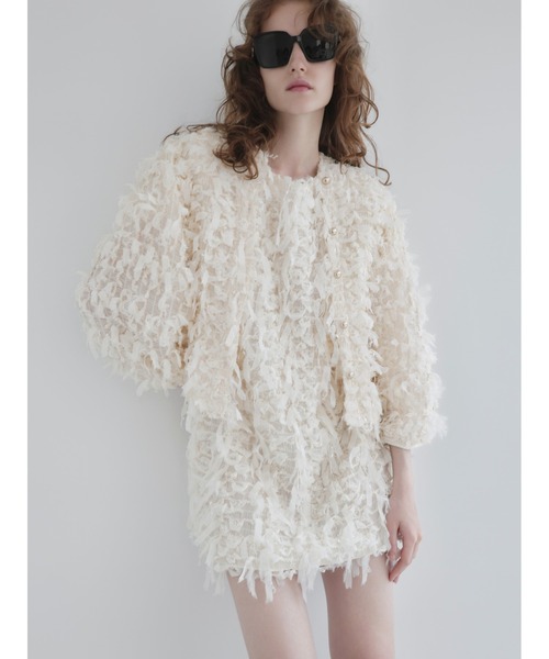 AMOMMA(アモマ)の「FRILL TEXTURE JACKET(ノーカラージャケット・レディース・ブラック/アイボリー・FREE)」の2枚目の写真