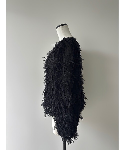 AMOMMA(アモマ)の「FRILL TEXTURE JACKET(ノーカラージャケット・レディース・ブラック/アイボリー・FREE)」の8枚目の写真