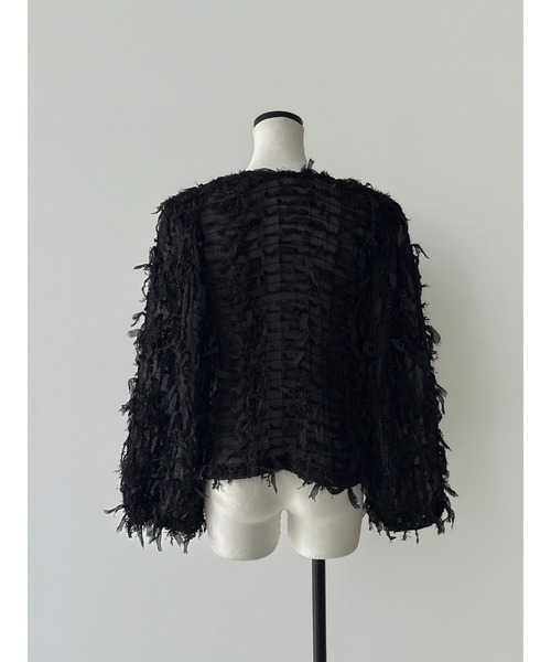 AMOMMA(アモマ)の「FRILL TEXTURE JACKET(ノーカラージャケット・レディース・ブラック/アイボリー・FREE)」の9枚目の写真