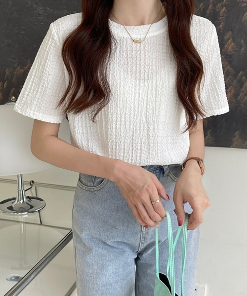 SEU(エスイーユー)の「ぽこぽこ素材の涼感シアサッカー風 半袖トップス(Tシャツ/カットソー・レディース・ホワイト/ベージュ/ブルー/ブラック・フリー)」の5枚目の写真