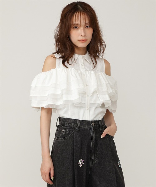 AND COUTURE(アンドクチュール)の「ティアードフリルブラウス(シャツ/ブラウス・レディース・ブラック系その他/ホワイト系その他/ベージュ系その他/ブルー系その他・FREE)」の2枚目の写真