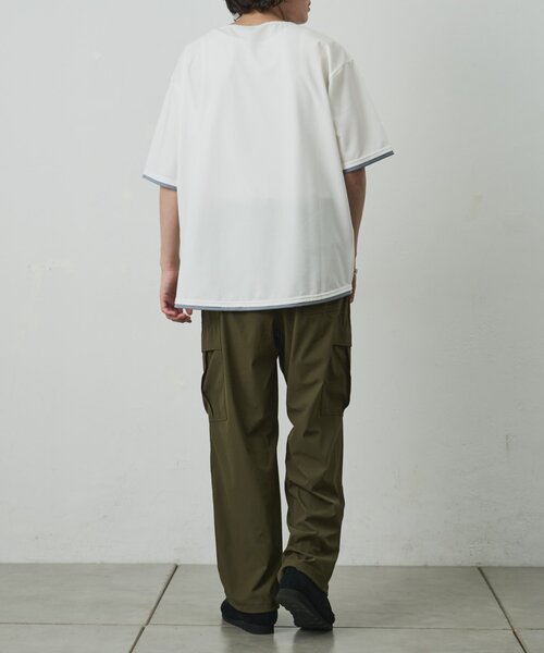 COLONY 2139(コロニートゥーワンスリーナイン)の「メッシュポンチラウンドヘムレイヤーTEE(Tシャツ/カットソー・メンズ・チャコールグレー/ホワイト/ブラック・LARGE/MEDIUM)」の10枚目の写真