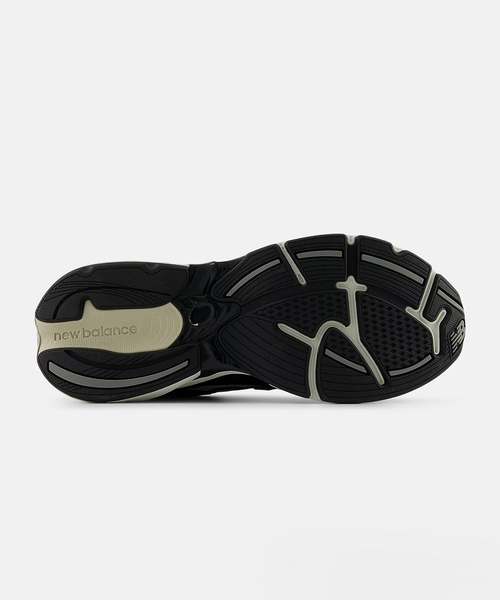 NEW BALANCE（ニューバランス）の「NEW BALANCE（ニューバランス） U2010892（スニーカー・メンズ・ネイビー・26.5cm/26cm/25cm/24cm/29cm/28.5cm/28cm/27.5cm/27cm）」の2枚目の写真
