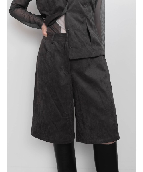 sahara(サハラ)の「【26AW PRE ORDER】Faux Suede Bermuda Pants(その他パンツ・レディース・ボルドー/ブラック/チャコール・FREE)」の19枚目の写真