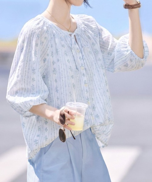AMAJI(アマジ)の「ジャガード 総柄プリント ラグランスリーブ ルーズブラウス(シャツ/ブラウス・レディース・パープル/イエロー・MEDIUM/LARGE/X-LARGE)」の4枚目の写真