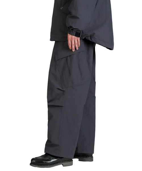 marka（マーカ）の「marka / マーカ：別注 RINNING OVER PANTS：M25F39PT01C[COR]（その他パンツ・メンズ・チャコール・1/2）」の8枚目の写真