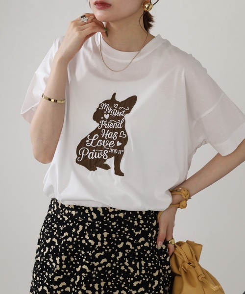 BRODIAEA（ブローディア）の「BRODIAEA 犬モチーフロゴ刺繍半袖Tシャツ（Tシャツ/カットソー・レディース・ブラック/シルバーグレー/グリーン/オフホワイト・40）」の12枚目の写真
