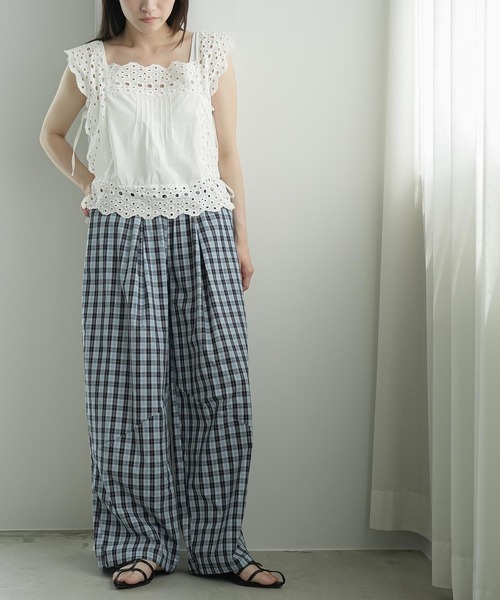 mili an deni(ミリアンデニ)の「チェックカーブワイドパンツ(その他パンツ・レディース・ネイビー/ブラウン・M)」の19枚目の写真