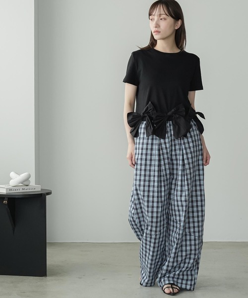 mili an deni(ミリアンデニ)の「チェックカーブワイドパンツ(その他パンツ・レディース・ネイビー/ブラウン・M)」の12枚目の写真