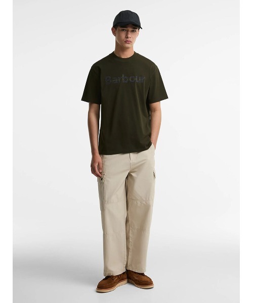 Barbour(バブアー)の「タータン ロゴ グラフィック オーバーサイズ Tシャツ(Tシャツ/カットソー・メンズ・ネイビー/イエロー/レッド/グリーン・40/36/38/42)」の17枚目の写真