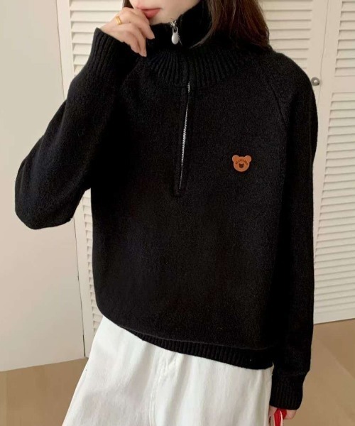 AMAJI(アマジ)の「ハーフジップ ニットトップス(ニット/セーター・レディース・グレー/ホワイト/ブラック/ネイビー/レッド・FREE)」の8枚目の写真