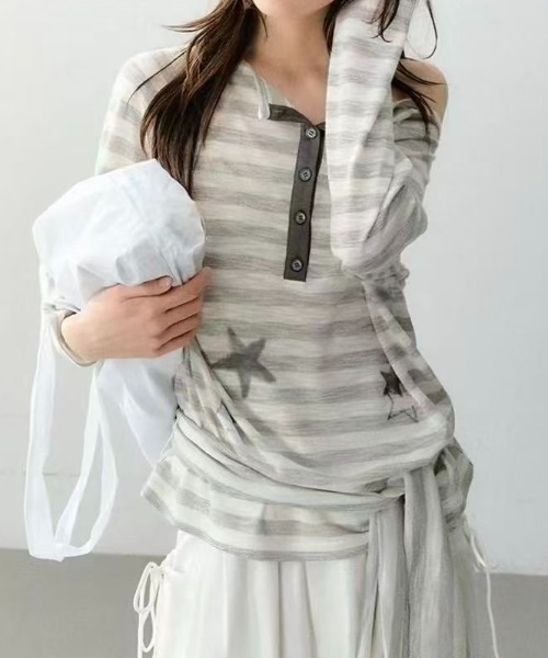 SHERU(シェル)の「スターグラフィック ドライヘンリーネックボーダーロンT(Tシャツ/カットソー・レディース・ライトグレー・M)」の6枚目の写真