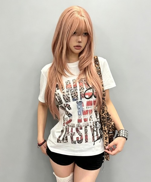 GEMEDA(ジェメダ)の「グラフィックプリント 半袖Tシャツ(Tシャツ/カットソー・レディース・ブラック/ホワイト・M)」の5枚目の写真