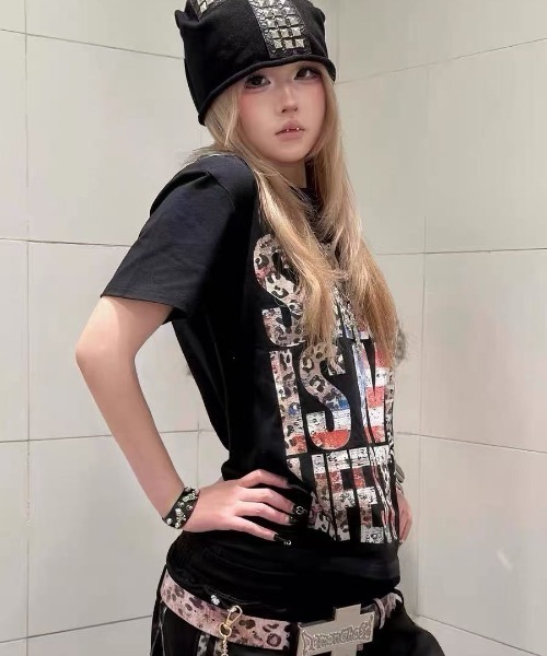 GEMEDA(ジェメダ)の「グラフィックプリント 半袖Tシャツ(Tシャツ/カットソー・レディース・ブラック/ホワイト・M)」の8枚目の写真