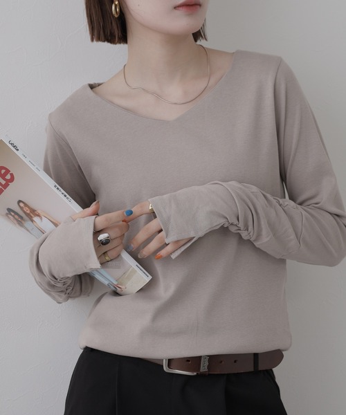 FUNALIVE(ファンアライブ)の「Vネック指空きTシャツ 長袖(Tシャツ/カットソー・レディース・杢グレー/ピンク系その他/ネイビー/ブルーグレー/オフホワイト/グレイッシュベージュ/チャコールグレー/カーキ/ブラック・M/L/LL/3L/4L)」の6枚目の写真