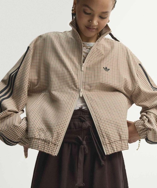 adidas(アディダス)の「チェック トラックトップ / ジャージ / トラックジャケット / アディダスオリジナルス adidas Originals(ジャージ・レディース・ベージュ・3XL/XX-LARGE/X-LARGE/LARGE/MEDIUM/SMALL)」の4枚目の写真
