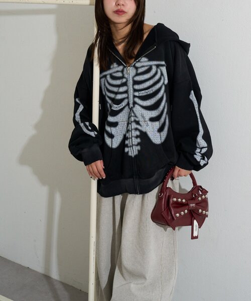 RePRODUCTION LABEL(リプロダクションレーベル)の「【RePRODUCTION LABEL / リプロダクションレーベル】ZIPフーディー(パーカー・メンズ・ブラック/イエロー・FREE)」の4枚目の写真