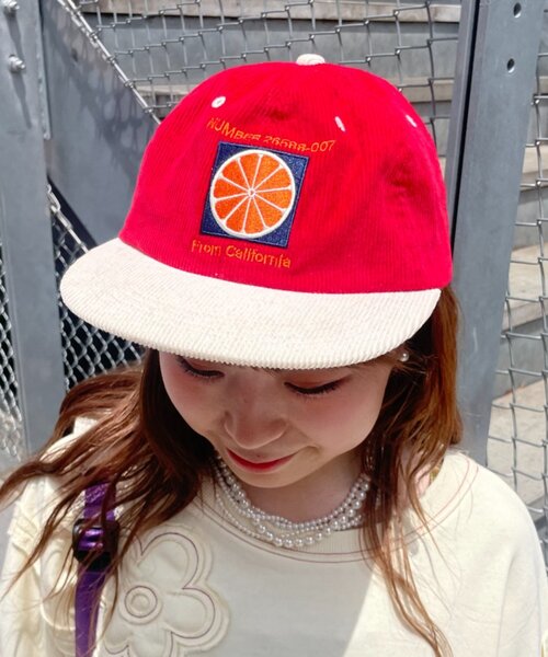 HELLO.SANFRANCISCO(ハローサンフランシスコ)の「【HELLO.SANFRANCISCO】ツートーンロゴコーデュロイキャップ(キャップ・レディース・レッド/ピンク/グリーン・ONE SIZE)」の3枚目の写真