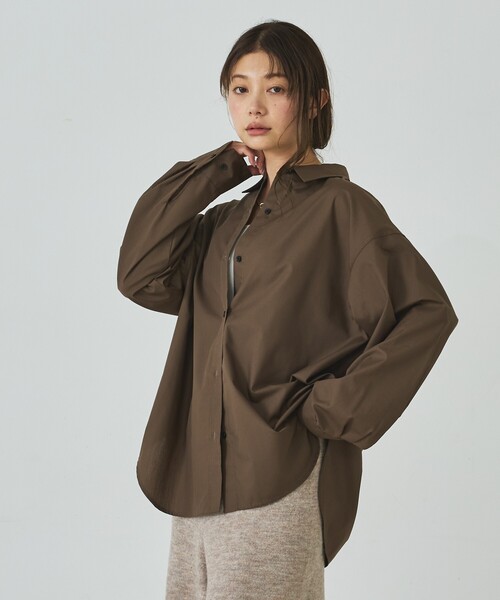 abahouse mavie(アバハウスマヴィ)の「スタンダードシャツ(シャツ/ブラウス・レディース・ベージュ系その他/サックスブルー/ブラウン/ライトブルー・フリー)」の16枚目の写真