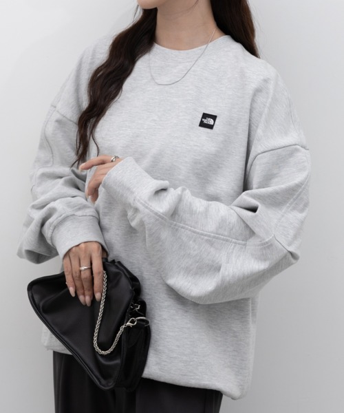 THE NORTH FACE(ザノースフェイス)の「THE NORTH FACE(ザ・ノースフェイス)/WL SWEATSHIRTS(スウェット・レディース・ブラック/グレー/グリーン・XXL/XL/L/M)」の4枚目の写真