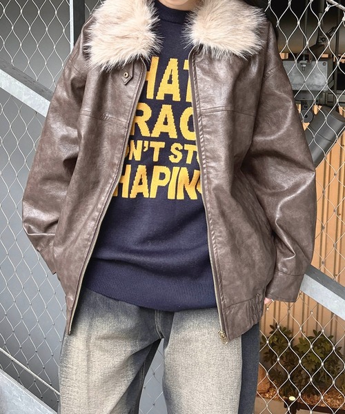 INGNI(イング)の「ファーティペット付フェイクレザービッグブルゾン(ブルゾン・レディース・ブラック/ブラウン・M)」の2枚目の写真