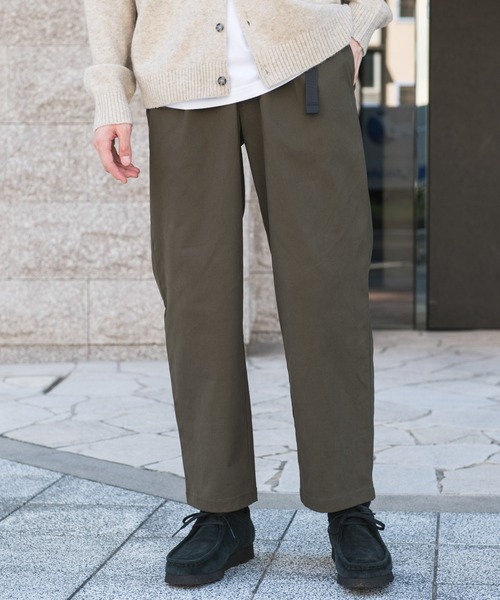 URBAN RESEARCH DOORS(アーバンリサーチドアーズ)の「ウェビングベルトチノパンツ(その他パンツ・メンズ・オリーブ/モカ/ブラック/チャコールグレー・SMALL/LARGE/MEDIUM)」の4枚目の写真