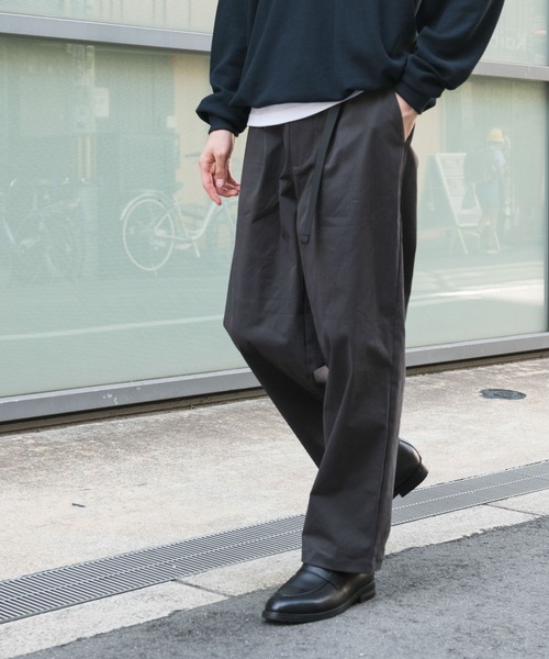 URBAN RESEARCH DOORS(アーバンリサーチドアーズ)の「ウェビングベルトチノパンツ(その他パンツ・メンズ・オリーブ/モカ/ブラック/チャコールグレー・SMALL/LARGE/MEDIUM)」の12枚目の写真