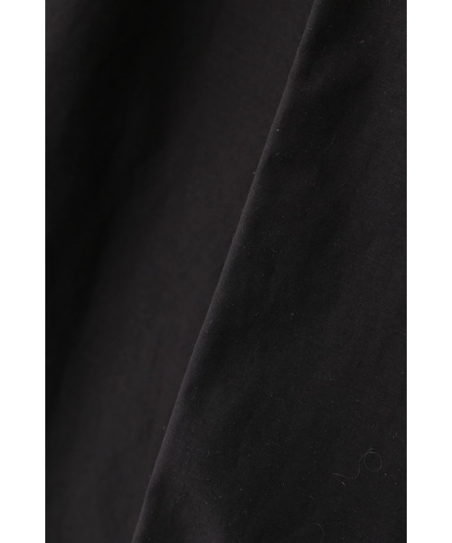 YLEVE（イレーヴ）の「YLEVE / NYLON COTTON LINEN TAFFETA CO（ダウンジャケット/コート・レディース・カーキ/ブラック・1/0）」の21枚目の写真