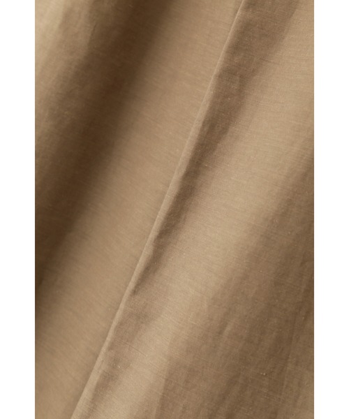 YLEVE（イレーヴ）の「YLEVE / NYLON COTTON LINEN TAFFETA CO（ダウンジャケット/コート・レディース・カーキ/ブラック・1/0）」の12枚目の写真