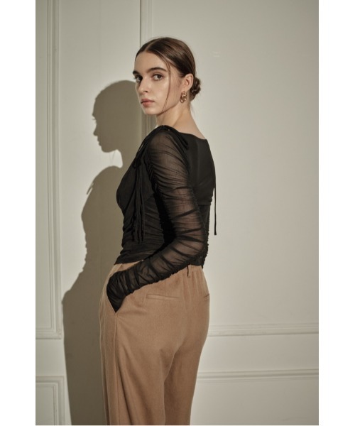 ERADIE(エラディエ)の「Ribbon Shoulder Draped Top リボンショルダードレープTOP(その他トップス・レディース・アイボリー・FREE)」の16枚目の写真