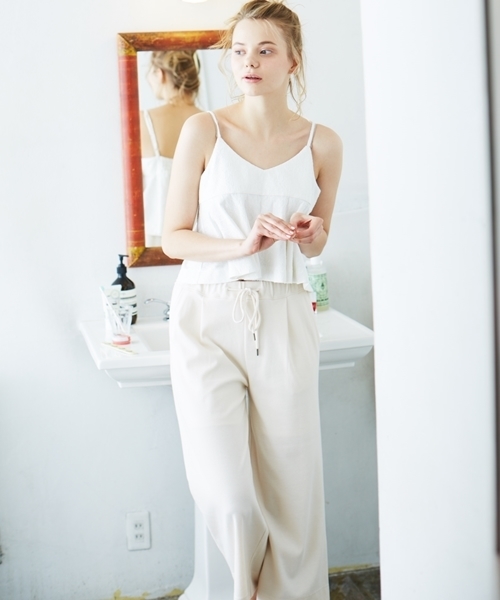 Chico（チコ）の「【who's who Chico】テレコガウチョパンツ（その他パンツ・レディース・ライトグレー/カーキ/アイボリー・FREE）」の2枚目の写真