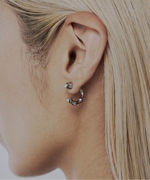 Jent Louis（ジェントルイス）の「Melt half hoop pierce / メルトハーフフープピアス（ピアス（両耳用））」