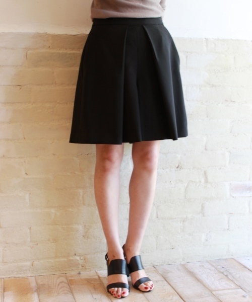 FRAMeWORK(フレームワーク)の「Peヒラニジュウ タックキュロットパンツ◆(その他パンツ・レディース・ライトグレー/ブラック/カーキ・36/38/40)」の1枚目の写真