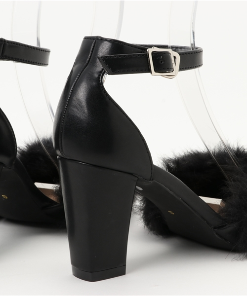 MOUSSY（マウジー）の「OPEN TOE FUR SANDAL（サンダル・レディース・ブラウン/ブラック・LARGE/MEDIUM/SMALL）」の4枚目の写真