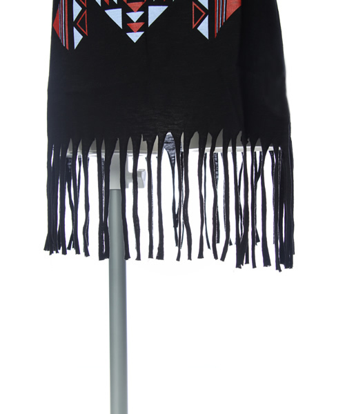 SLY LANG（スライラング）の「ネイティブ柄フリンジタンク（タンクトップ・レディース・オフホワイト/ブラック/ターコイズブルー・FREE）」の9枚目の写真