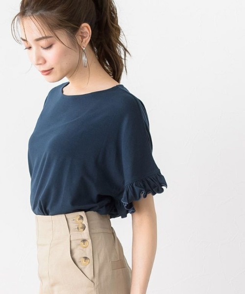 Pierrot（ピエロ）の「とろみ素材フリルTシャツ（Tシャツ/カットソー・レディース・オフホワイト/チャコールグレー/杢グレー/ブルー系その他2/ブルー系その他3/ベビーピンク/ブラウン/ホワイト系その他/ブラック/カーキ/ネイビー/イエロー/オレンジ系その他/ブルー系その他/ライトブルーグレー/ピンク/パープル系その他/ラベンダー/グリーン/オレンジ系その他2/ベージュ系その他/ブルー系その他4・M/L）」の11枚目の写真