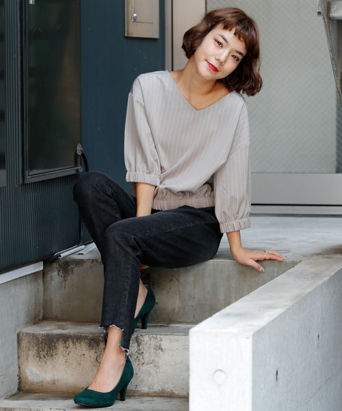 RAY CASSIN（レイカズン）の「裾フレイドテーパードパンツ（デニムパンツ・レディース・ネイビー/ブラック・MEDIUM/SMALL）」の13枚目の写真