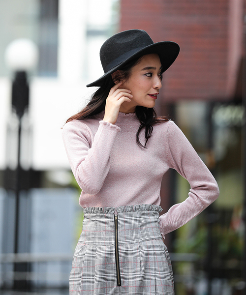 WEGO（ウィゴー）の「WEGO/フリルネックラメニット（ニット/セーター・レディース・パープル/ライトグレー/ブラック/ライトピンク/オフホワイト/ターコイズブルー・FREE）」の18枚目の写真