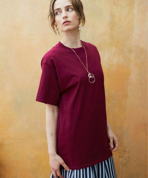 HANES(ヘインズ)の「【Hanes】6.1 oz. Beefy レディース ヘインズ ビーフィー オーバーサイズ クルーネック 半袖 Tシャツ(Tシャツ/カットソー・レディース・ホワイト/ブラック/マルーン/グリーン系その他/ヘザーチャコール/グレー/ブラウン系その他/パープル/ネイビー・S/M/L)」の9枚目の写真