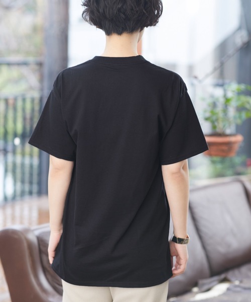 HANES(ヘインズ)の「【Hanes】6.1 oz. Beefy レディース ヘインズ ビーフィー オーバーサイズ クルーネック 半袖 Tシャツ(Tシャツ/カットソー・レディース・ホワイト/ブラック/マルーン/グリーン系その他/ヘザーチャコール/グレー/ブラウン系その他/パープル/ネイビー・S/M/L)」の14枚目の写真