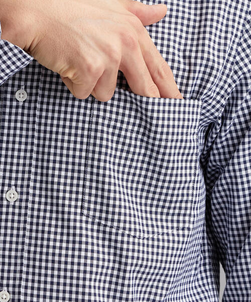 green label relaxing（グリーンレーベルリラクシング）の「NM C/C ストレッチ ギンガム ボタンダウンシャツ＜機能性 / 抗菌・ストレッチ＞＃（シャツ/ブラウス・メンズ・ダークブラウン/ネイビー・X-SMALL/SMALL/MEDIUM/LARGE/X-LARGE）」の5枚目の写真