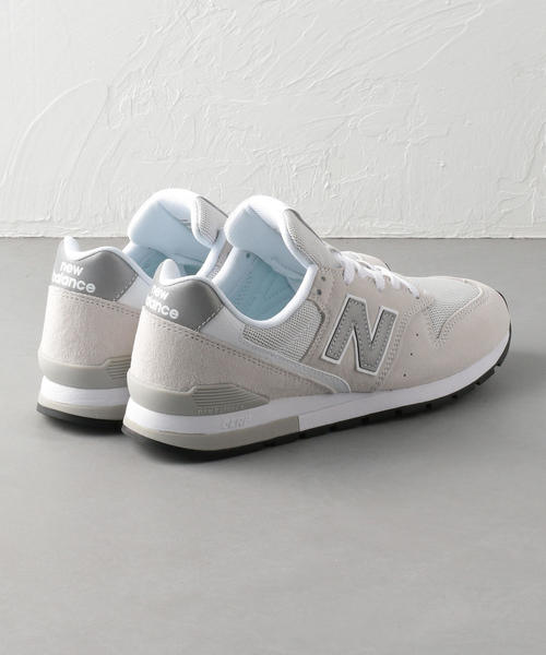 NEW BALANCE（ニューバランス）の「new balance CM996 BT/ニューバランス（スニーカー・レディース・ホワイト・23cm/24cm/24.5cm/22.5cm/22cm/23.5cm/25cm）」の4枚目の写真