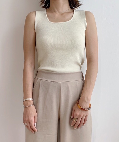 CLEA（クレア）の「デイリー スクエアネック ニットタンク（タンクトップ・レディース・アイボリー/ベージュ/ブラック/サックスブルー/ブラウン/ホワイト・FREE）」の7枚目の写真