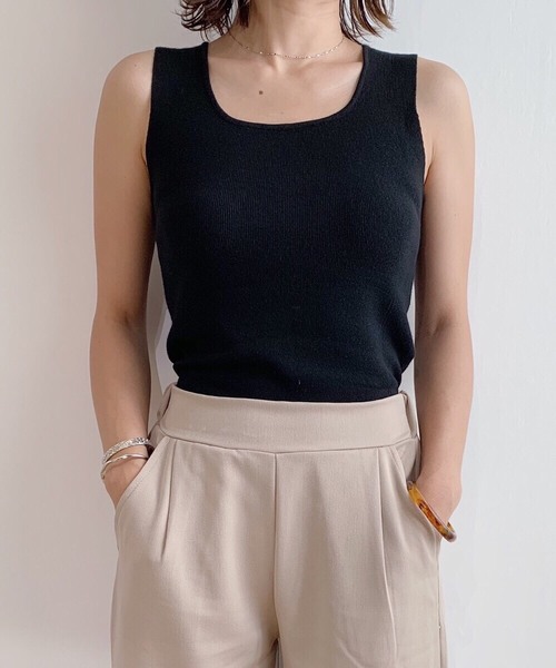 CLEA（クレア）の「デイリー スクエアネック ニットタンク（タンクトップ・レディース・アイボリー/ベージュ/ブラック/サックスブルー/ブラウン/ホワイト・FREE）」の9枚目の写真