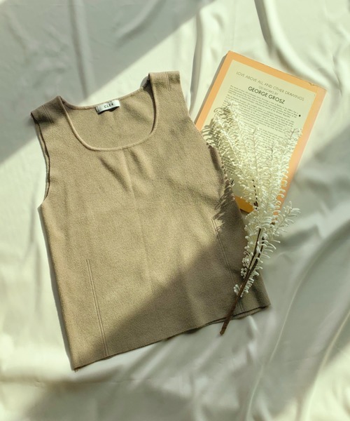 CLEA（クレア）の「デイリー スクエアネック ニットタンク（タンクトップ・レディース・アイボリー/ベージュ/ブラック/サックスブルー/ブラウン/ホワイト・FREE）」の16枚目の写真