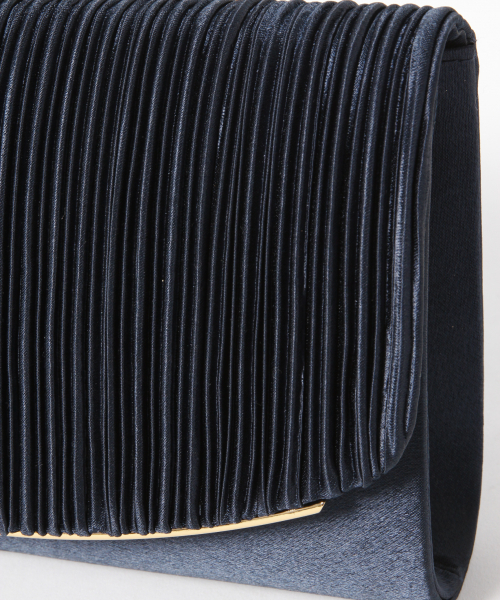 GLOBAL WORK(グローバルワーク)の「メタルバーサテンクラッチ【MATINEE LINE】/851886(クラッチバッグ・レディース・ネイビー/ライトグレー/ブラック/ベージュ・FREE)」の14枚目の写真