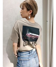 GYDA | USUAL PLACE PHOTO スリットTシャツ(Tシャツ/カットソー)