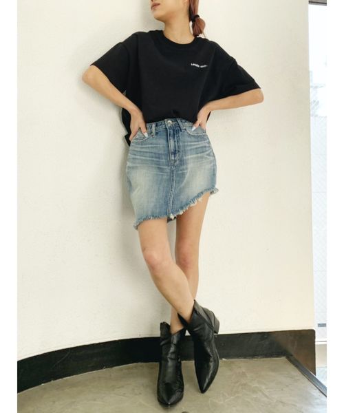 GYDA（ジェイダ）の「USUAL PLACE PHOTO スリットTシャツ（Tシャツ/カットソー・レディース・ベージュ/ブラック/オフホワイト・FREE）」の16枚目の写真