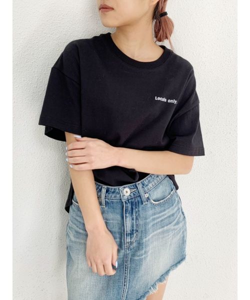 GYDA（ジェイダ）の「USUAL PLACE PHOTO スリットTシャツ（Tシャツ/カットソー・レディース・ベージュ/ブラック/オフホワイト・FREE）」の6枚目の写真